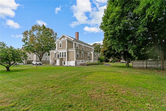 21 Federal Street, Warren, RI 02885