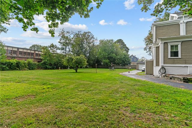 21 Federal Street, Warren, RI 02885