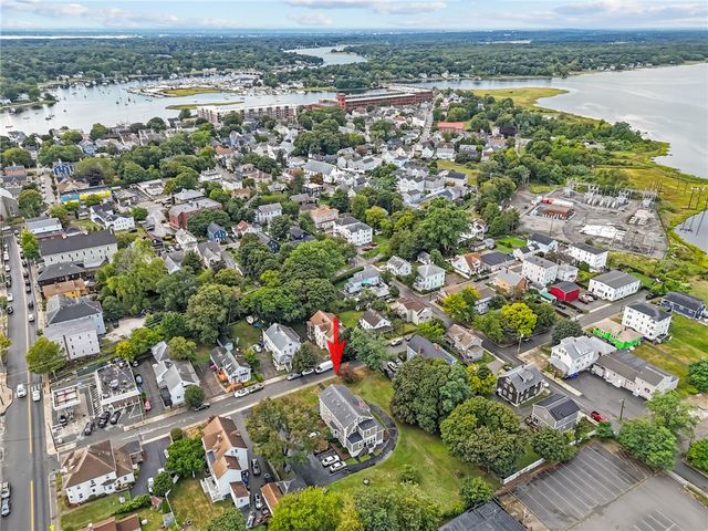 21 Federal Street, Warren, RI 02885