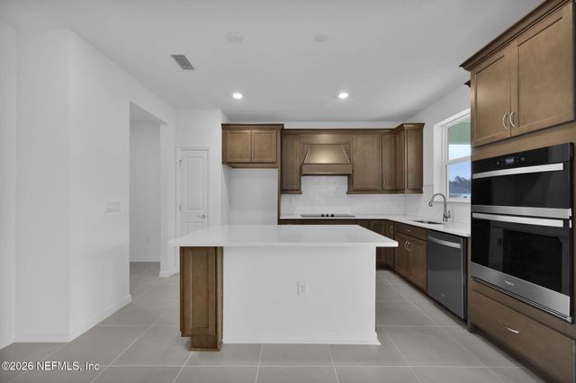3588 AMERICANA Drive, Green Cove Springs, FL 32043