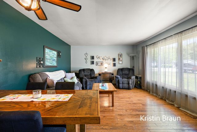 5185 Pine Ridge Drive, Norton Shores City, MI 49441
