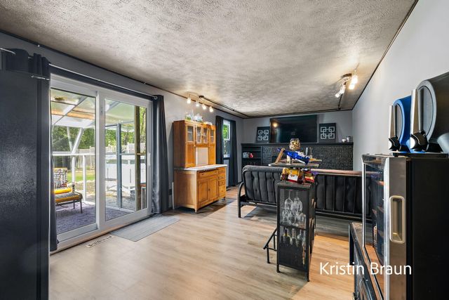 5185 Pine Ridge Drive, Norton Shores City, MI 49441