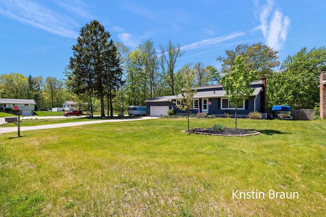 5185 Pine Ridge Drive, Norton Shores City, MI 49441