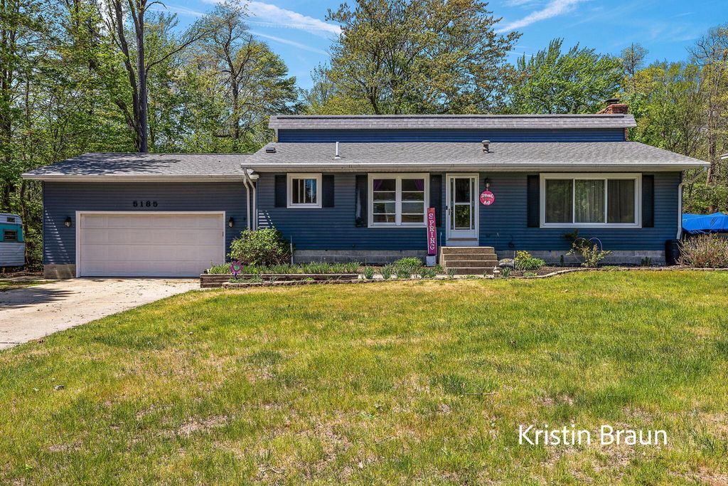 5185 Pine Ridge Drive, Norton Shores City, MI 49441