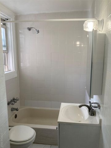 21 Congress Street 2, New Rochelle, NY 10801