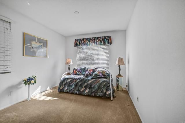 1898 Almagro Lane, Escondido, CA 92026