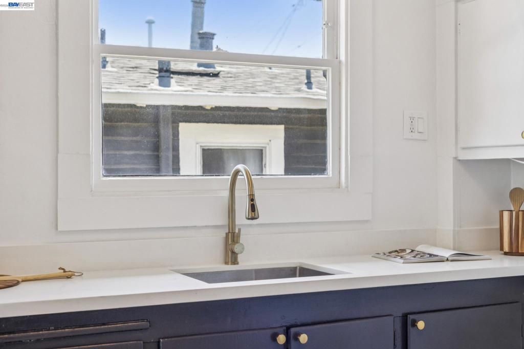 Image 10 of property listing at 4220 Suter St, Oakland, CA 94619
