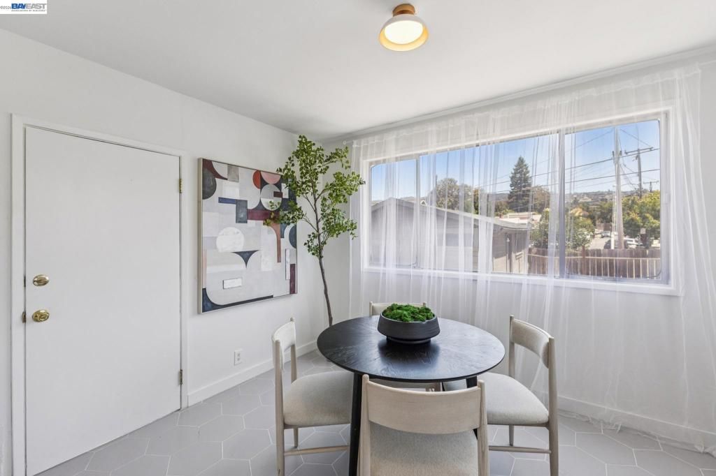 Image 17 of property listing at 4220 Suter St, Oakland, CA 94619