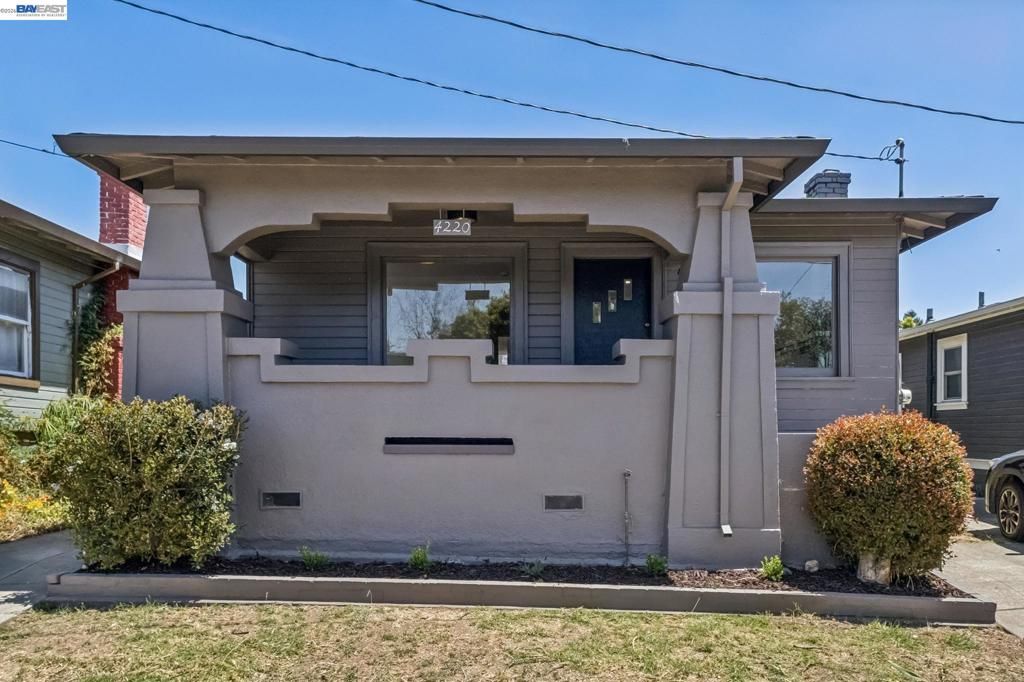 Image 31 of property listing at 4220 Suter St, Oakland, CA 94619