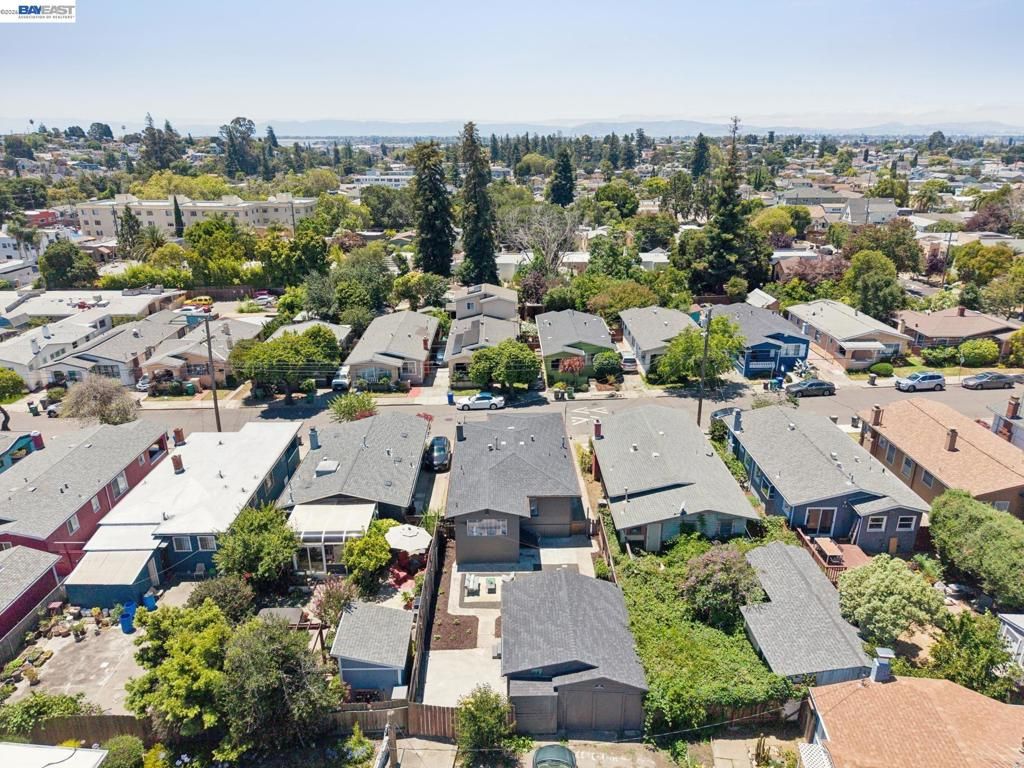 Image 36 of property listing at 4220 Suter St, Oakland, CA 94619