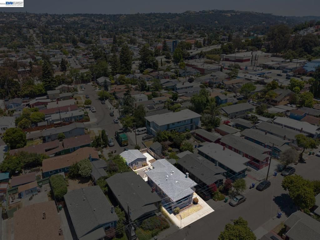 Image 38 of property listing at 4220 Suter St, Oakland, CA 94619