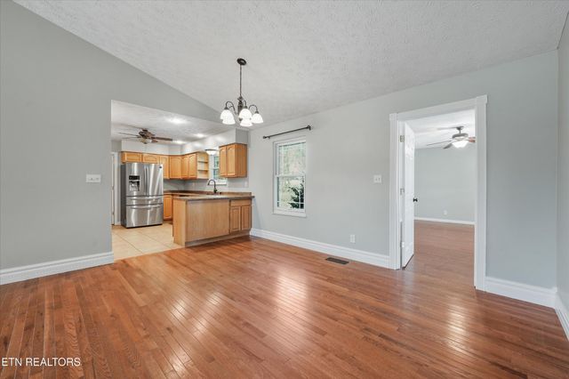 150 Maple Ridge Lane, Seymour, TN 37865