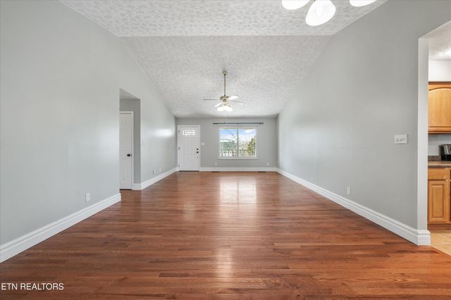 150 Maple Ridge Lane, Seymour, TN 37865