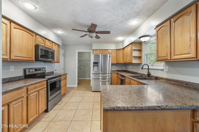 150 Maple Ridge Lane, Seymour, TN 37865