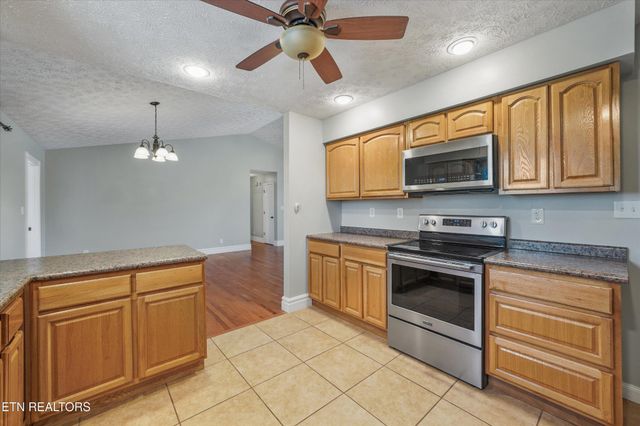 150 Maple Ridge Lane, Seymour, TN 37865