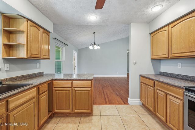 150 Maple Ridge Lane, Seymour, TN 37865