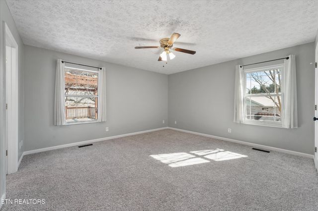 150 Maple Ridge Lane, Seymour, TN 37865