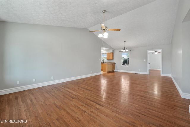 150 Maple Ridge Lane, Seymour, TN 37865