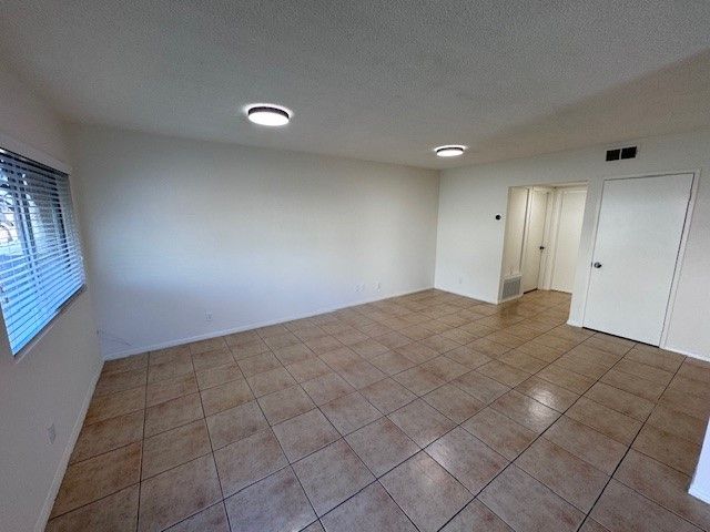 6936 Agnes Avenue 1, North Hollywood, CA 91605