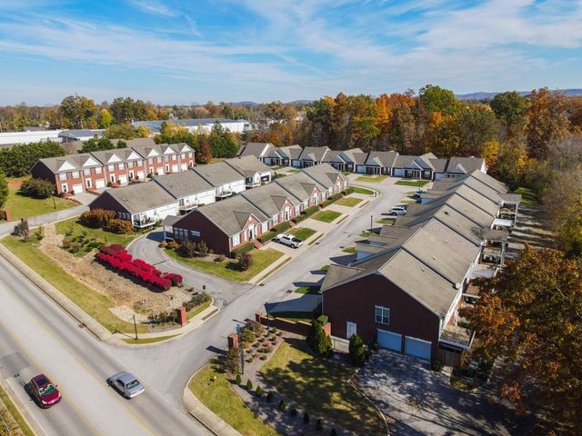 124 Saint James Pl, Cookeville, TN 38501