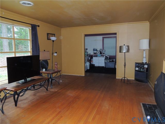 8331 Trabue Rd, Richmond, VA 23235