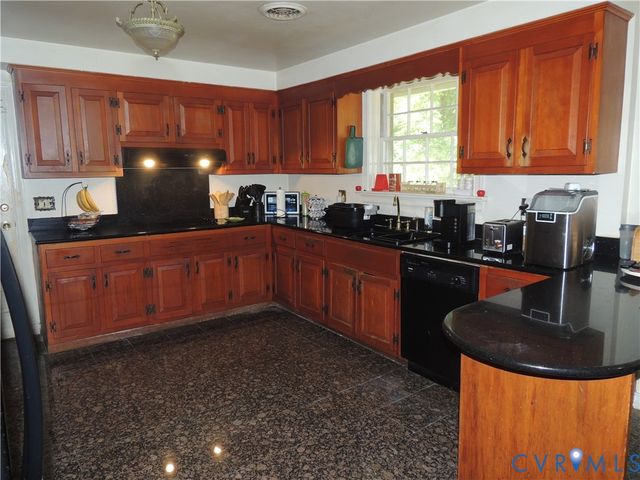 8331 Trabue Rd, Richmond, VA 23235