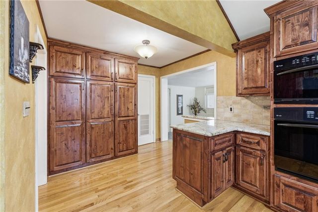 4951 Norwood Street, Westwood, KS 66205