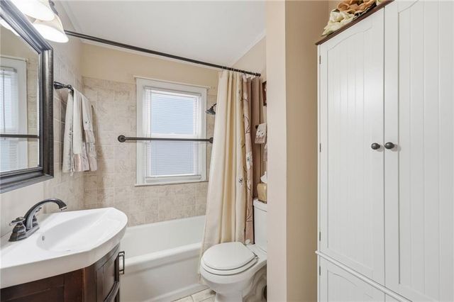 4951 Norwood Street, Westwood, KS 66205