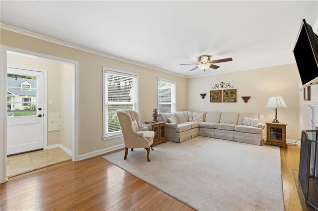 4951 Norwood Street, Westwood, KS 66205