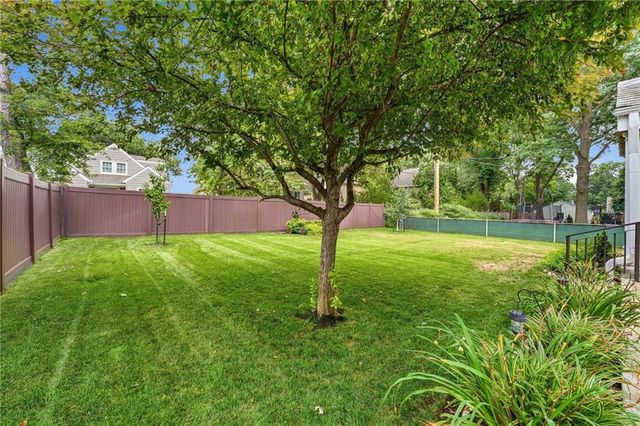 4951 Norwood Street, Westwood, KS 66205