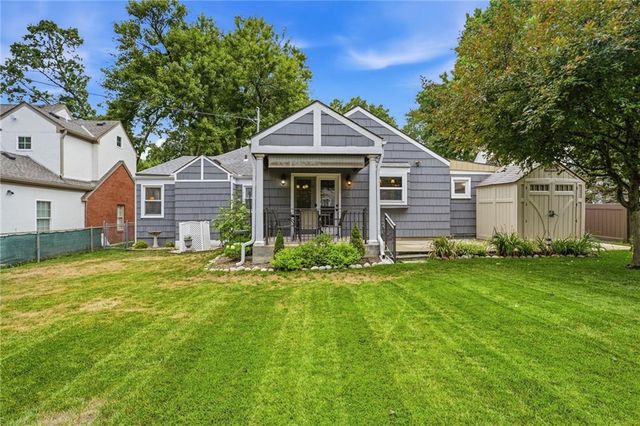 4951 Norwood Street, Westwood, KS 66205