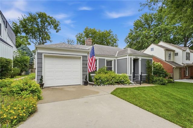 4951 Norwood Street, Westwood, KS 66205