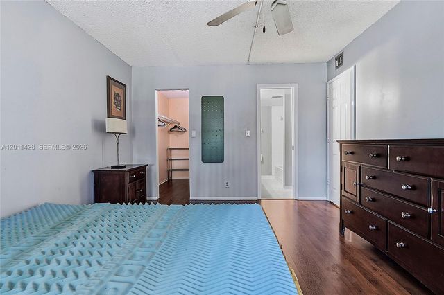 3083 N Oakland Forest Dr 206, Oakland Park, FL 33309