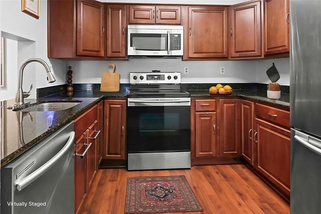 3083 N Oakland Forest Dr 206, Oakland Park, FL 33309