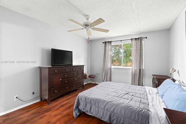3083 N Oakland Forest Dr 206, Oakland Park, FL 33309