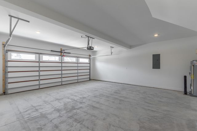 1036 Silverpine Drive, Chattanooga, TN 37421