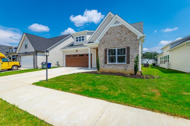 1036 Silverpine Drive, Chattanooga, TN 37421