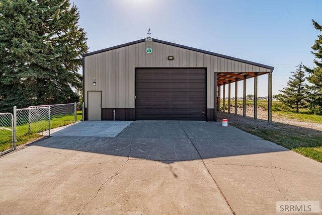 111 E 65th S, Idaho Falls, ID 83404