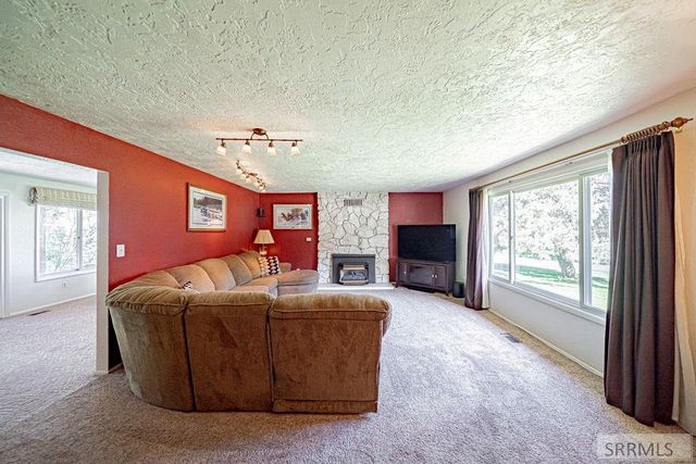 111 E 65th S, Idaho Falls, ID 83404