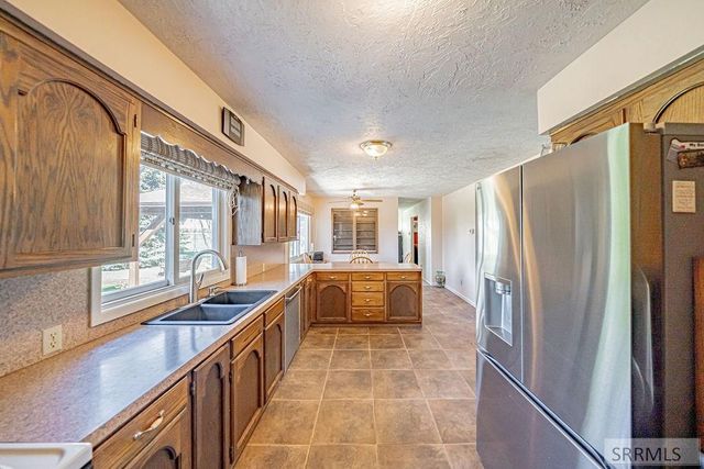 111 E 65th S, Idaho Falls, ID 83404