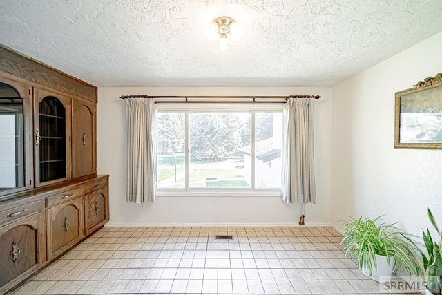 111 E 65th S, Idaho Falls, ID 83404