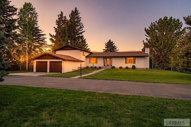 111 E 65th S, Idaho Falls, ID 83404
