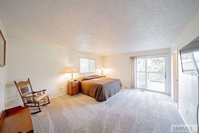 111 E 65th S, Idaho Falls, ID 83404
