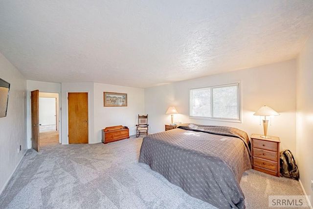 111 E 65th S, Idaho Falls, ID 83404