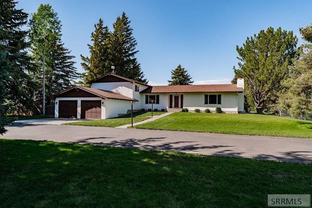 111 E 65th S, Idaho Falls, ID 83404