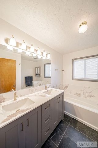 111 E 65th S, Idaho Falls, ID 83404