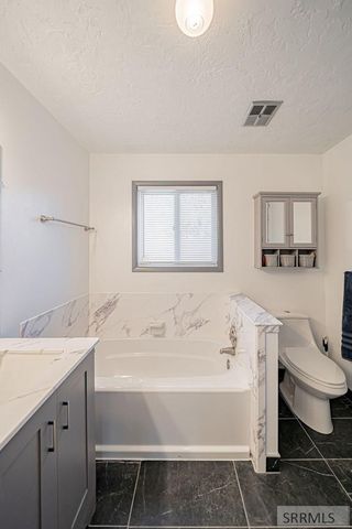 111 E 65th S, Idaho Falls, ID 83404