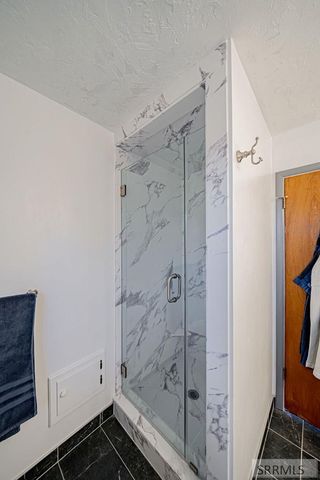 111 E 65th S, Idaho Falls, ID 83404
