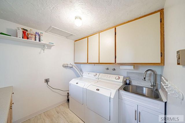 111 E 65th S, Idaho Falls, ID 83404