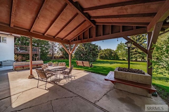 111 E 65th S, Idaho Falls, ID 83404